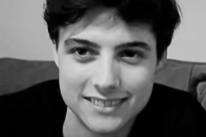 Популярный блогер умер в 19 лет