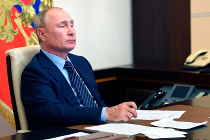 Путин защитил Минфин от критики