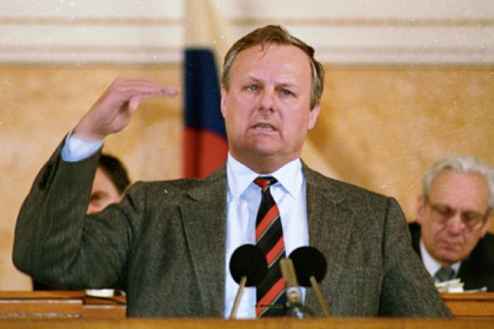 Раскрыта роль Собчака в свадьбе Пугачевой и Киркорова
