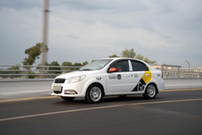 YANDEX.TAXI ESTE ACUM YANDEX GO