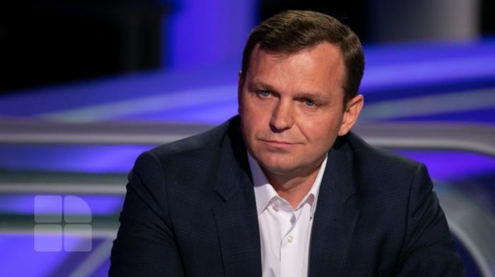 Andrei Năstase, pretendent la funcția de președinte, a depus la CEC semnăturile pentru înregistrarea sa în cursa electorală