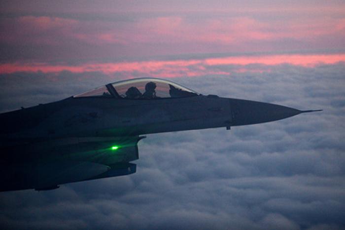 Азербайджан опроверг использование F-16
