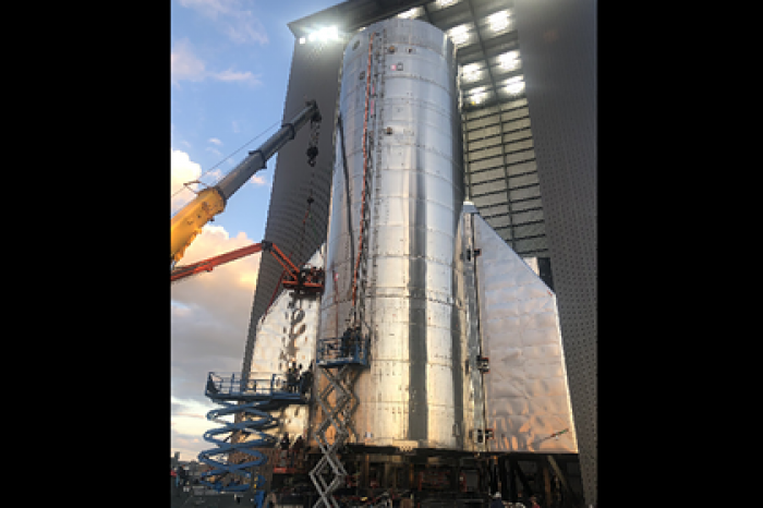 Маск опубликовал фото корабля SpaceX