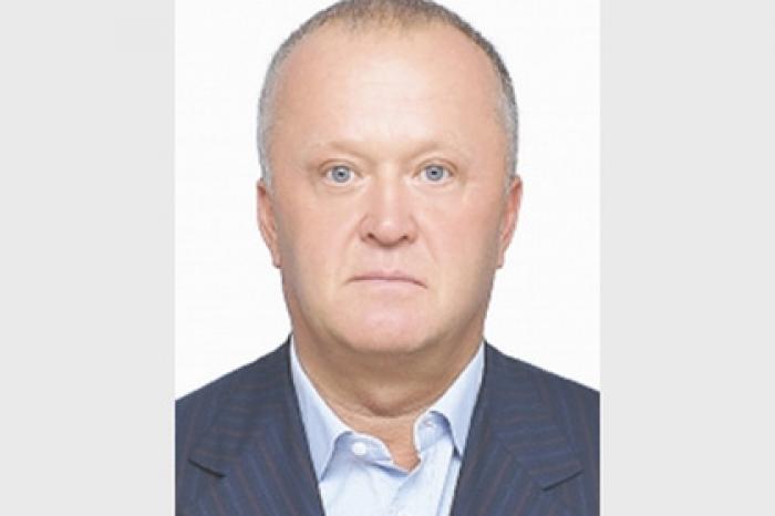 Названы 20 богатейших жен и мужей российских госслужащих