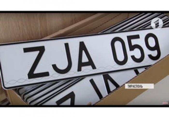 ȘOFERII TRANSNISTRENI VOR PUTEA OBȚINE PLĂCUȚE DE ÎNMATRICULARE NEUTRE PENTRU MAȘINILE LOR TIMP DE ÎNCĂ DOI ANI