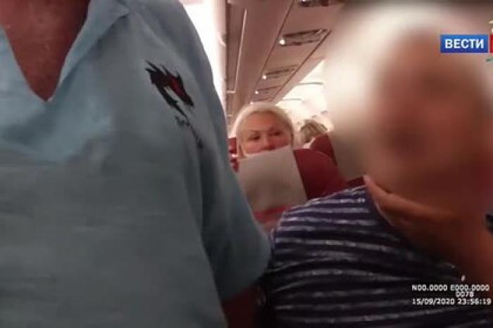 Отдохнувший в Турции россиянин атаковал экипаж самолета и попал на видео