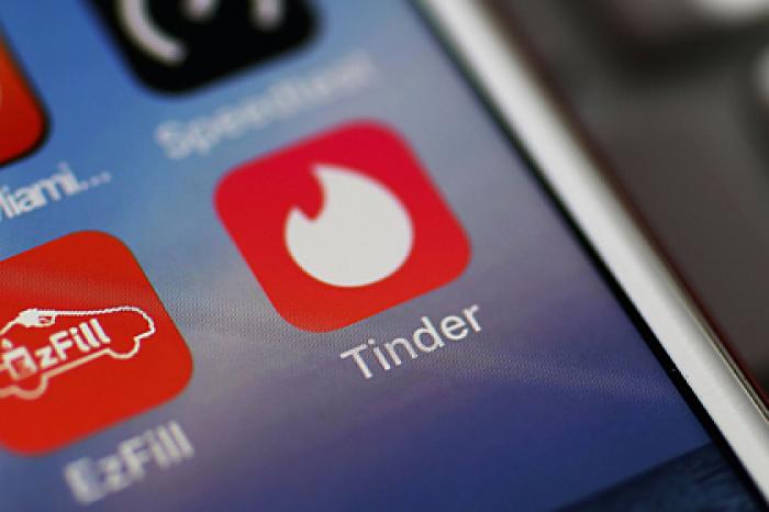 Парень проник в чужой аккаунт в Tinder и раскрыл изнанку онлайн-знакомств