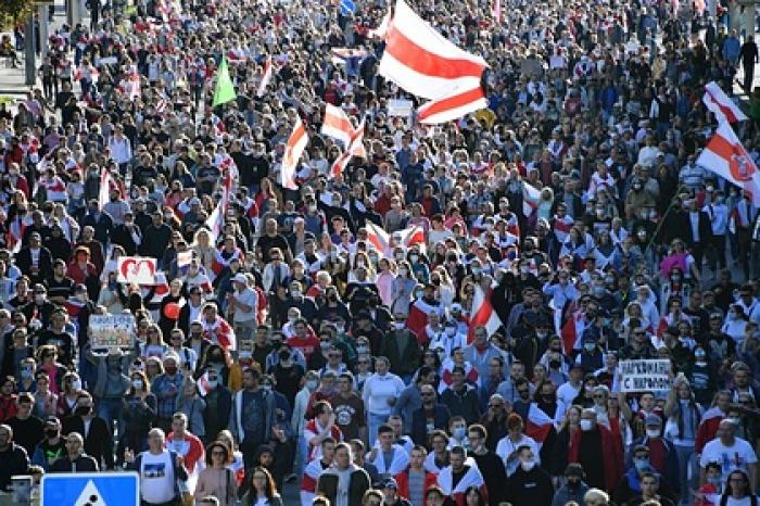 Среди сотни задержанных на митингах в Белоруссии оказался россиянин