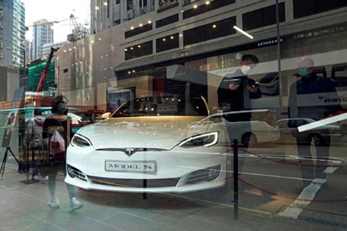 Tesla назвали музой Китая