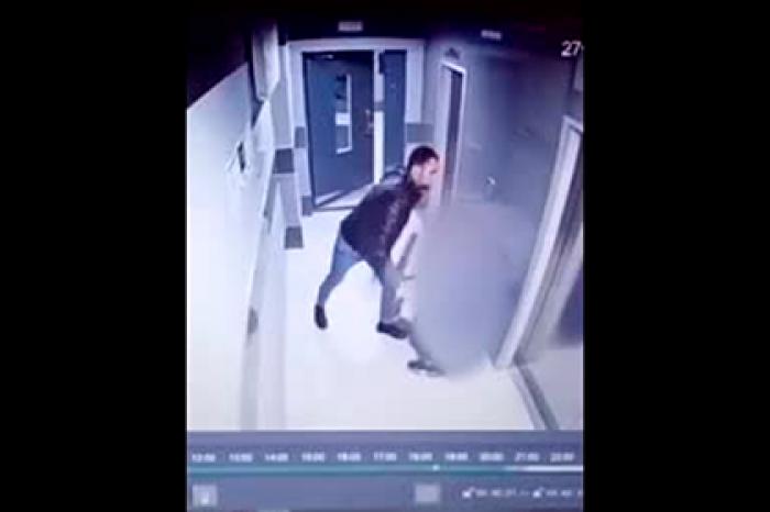 В России мужчина избил чужого ребенка из-за сломанной игрушки и попал на видео