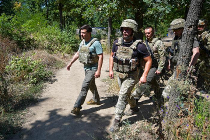 Зеленского призвали пойти в наступление на Крым