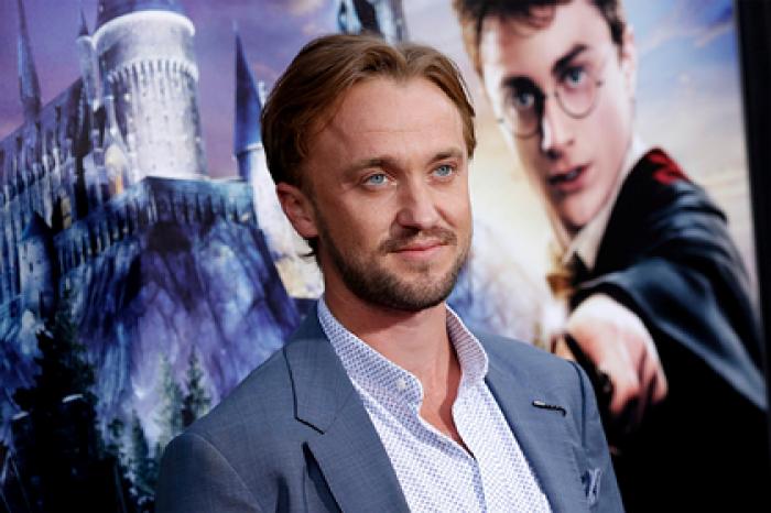 Актера из «Гарри Поттера» окрестили уродливым после лайка под постом Роулинг