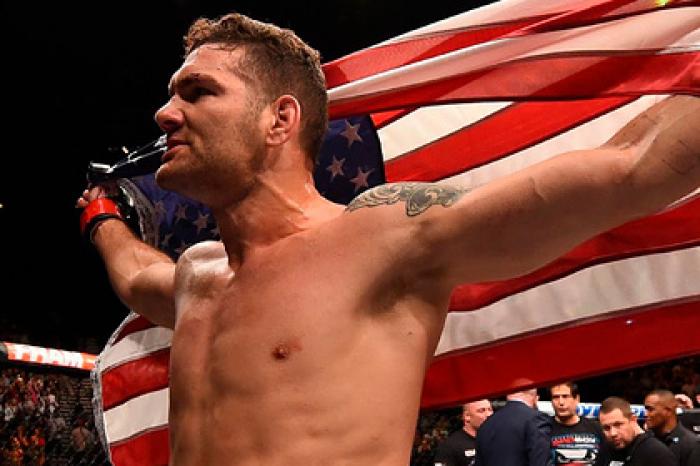 Бывший чемпион UFC собрался научить Нового Хабиба скромности
