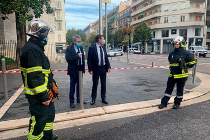 Мэр Ниццы объявил терактом убийство людей в церкви