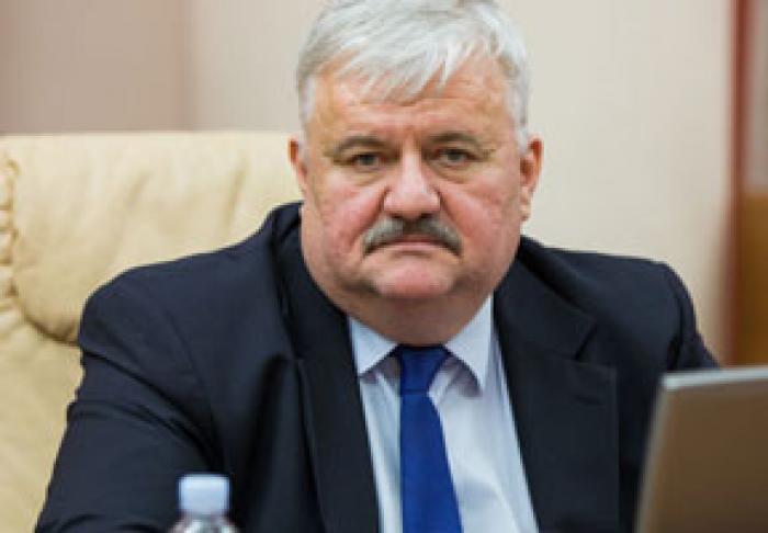 MINISTRUL EDUCAȚIEI CONSIDERĂ CĂ AUTORITĂȚILE DE LA CHIȘINĂU PRACTICĂ STANDARDE DUBLE ÎN CONTEXTUL PANDEMIEI