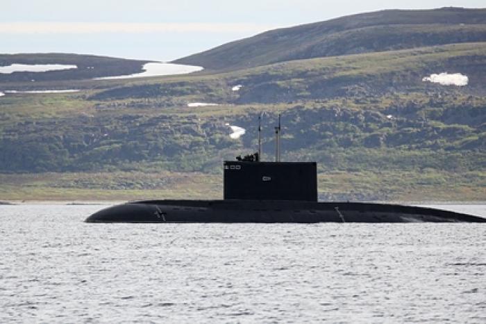 Моряки британской ядерной подлодки заразились коронавирусом в стриптиз-клубах