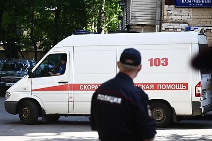 Пьяный россиянин за рулем ВАЗа врезался в легковушку и протаранил пешеходов