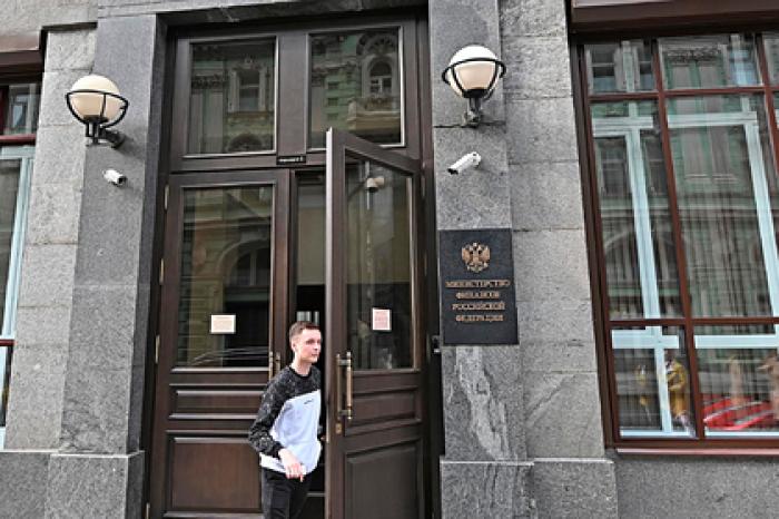 Россия рекордно нарастила госдолг