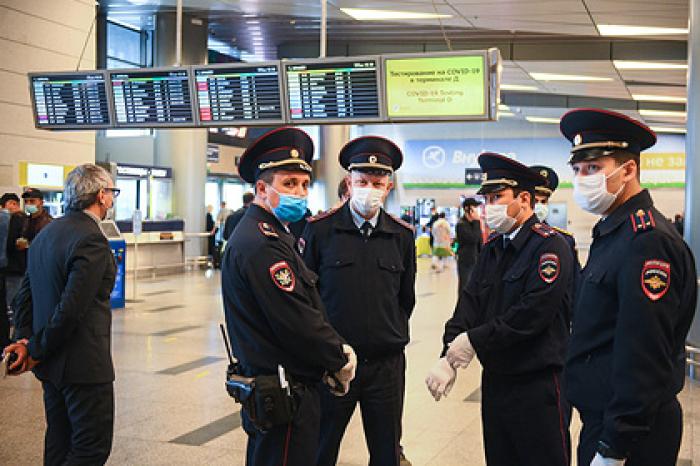 В России оценили вероятность очередного полного закрытия границ
