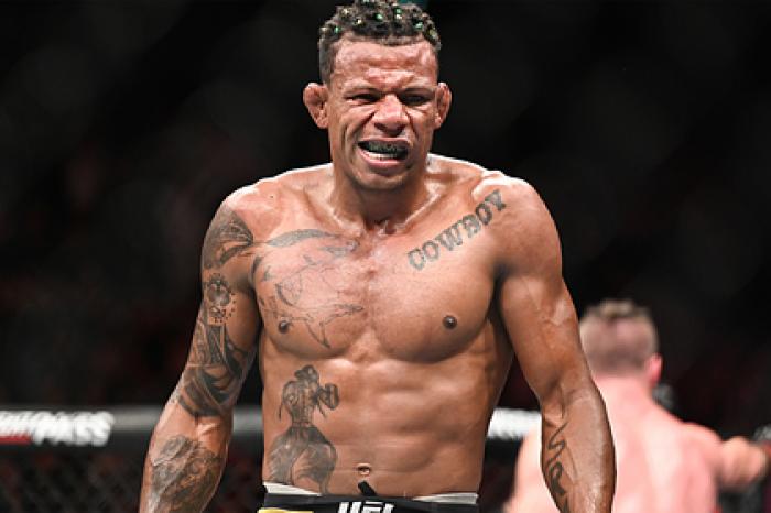 В UFC нашелся желающий подраться с непобежденным чеченцем Чимаевым