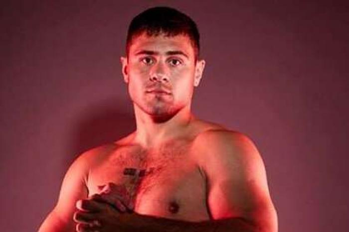 Боксер устал получать удары и ушел из спорта в 28 лет
