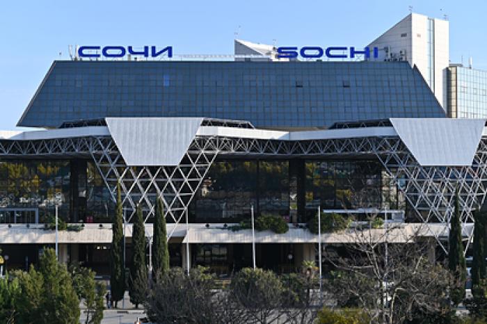 Пьяная пассажирка устроила дебош в российском аэропорту и пригрозила вызвать ФСБ