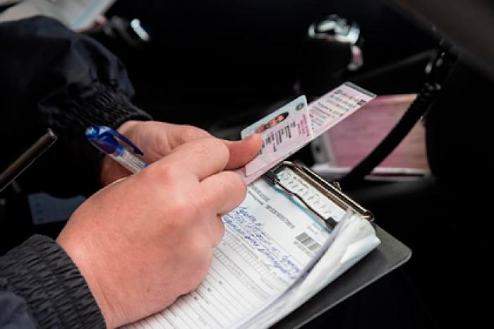 В МВД перечислили причины для аннулирования результатов экзаменов на права