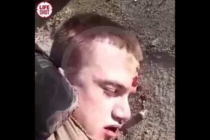 Задержание устроившего бойню в Воронеже солдата показали на видео