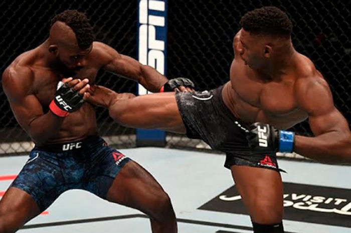Назван лучший нокаут 2020 года в MMA