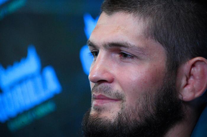 Нурмагомедов выбрал следующего чемпиона UFC в легком весе