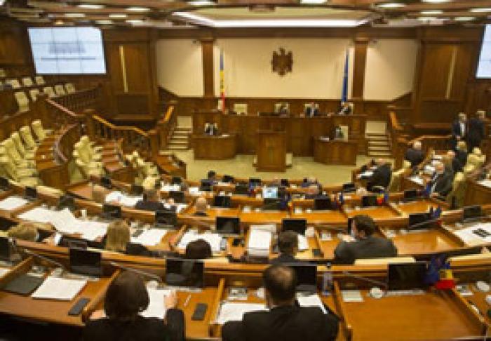 PARLAMENTUL A ADOPTAT HOTĂRÂREA DE REDUCERE A VÂRSTEI DE PENSIONARE
