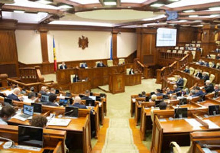 PARLAMENTUL A VOTAT ÎN PRIMA LECTURĂ MAI MULTE PROIECTE DE LEGE