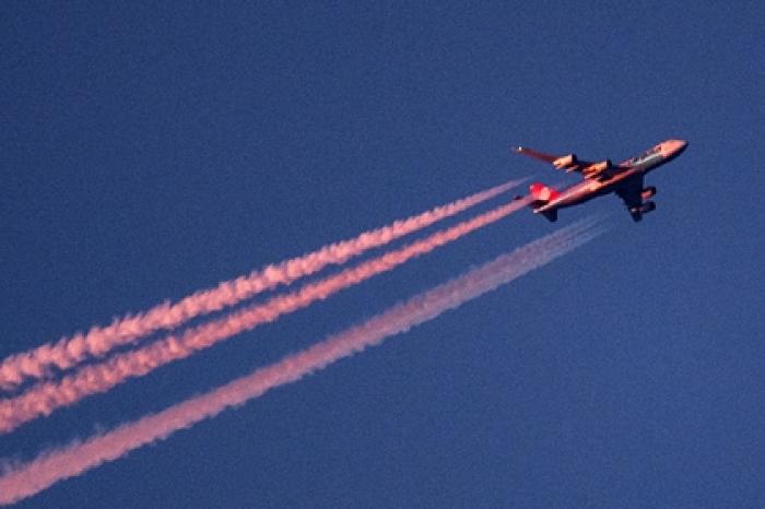 Российский Boeing с сотней пассажиров на борту приготовился к экстренной посадке