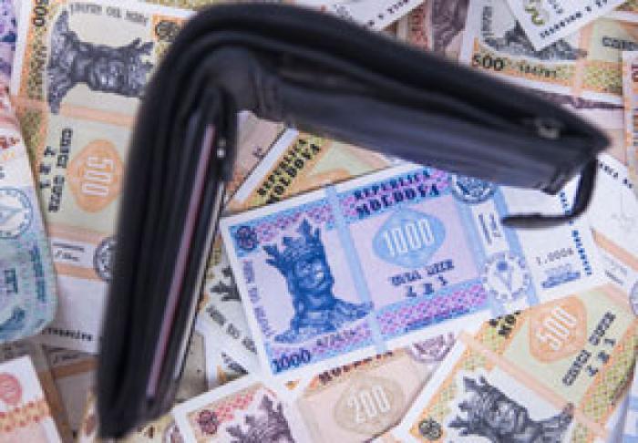 SALARIUL MEDIU DIN MOLDOVA A AJUNS LA 7991 LEI (464,6 USD), DAR APROAPE 67% DINRE SALARIAŢI PRIMESC MAI PUŢIN DECÂT ATÂT