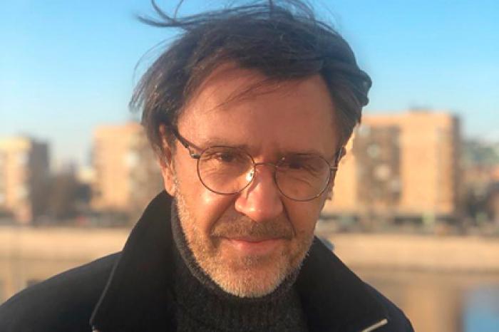 Шнуров поддержал «барное сопротивление» новогоднему локдауну в Петербурге