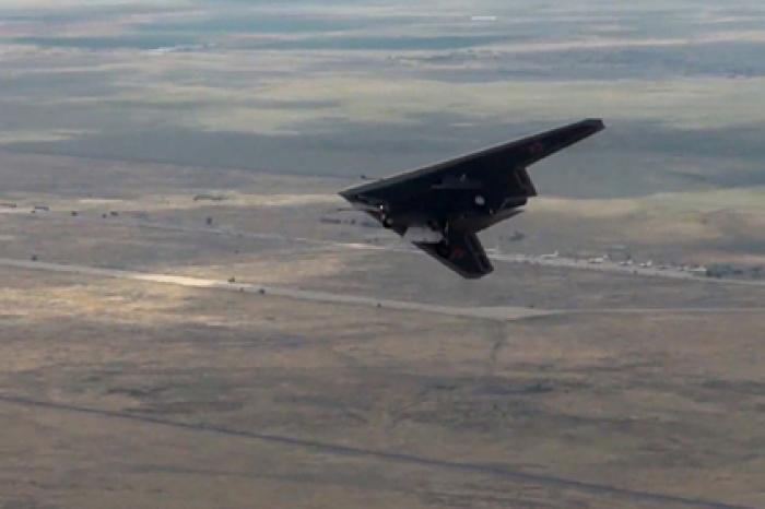 Стелс-ведомого Су-57 впервые испытали с ракетами