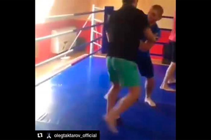 Тактаров показал видео борьбы с Нурмагомедовым