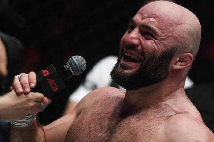 В сети появилось видео драки с участием Исмаилова на турнире MMA в Москве