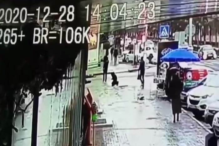 Опубликовано полное видео нападения боевиков на полицейских в Грозном