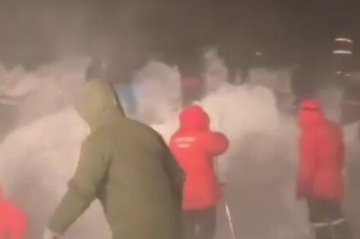 Опубликовано видео с места схода лавины на горнолыжном курорте в Норильске