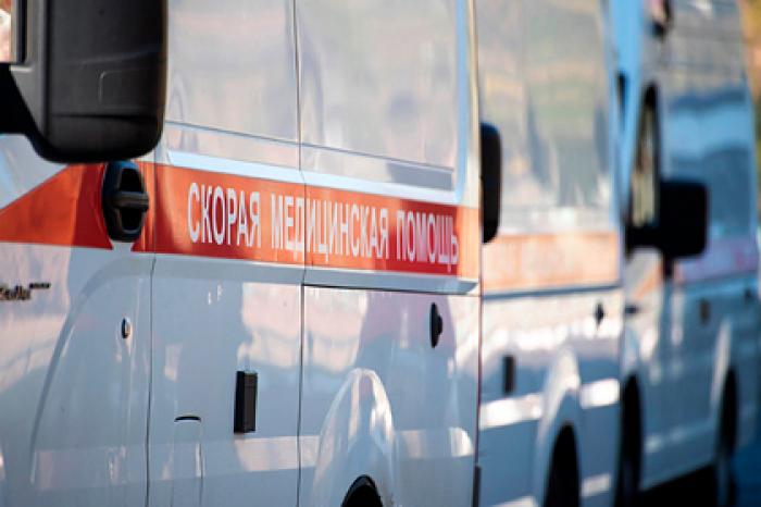 Пассажир зашел на борт российского самолета и внезапно умер