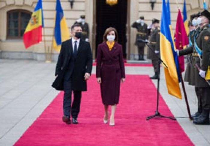 PREŞEDINTELE A SOLICITAT OMOLOGULUI SĂU UCRAINEAN ASISTENŢĂ ÎN INVESTIGAREA SCHEMELOR CU PROPRIETATEA MOLDOVEI