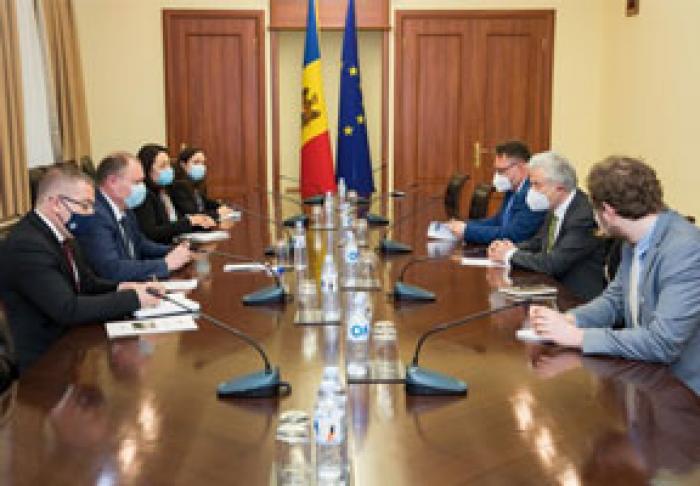 PREMIERUL INTERIMAR A DISCUTAT CU REPREZENTANTUL SPECIAL OSCE PROBLEMELE PRINCIPALE DE PE AGENDA DE REGLEMENTARE TRANSNISTRIANĂ