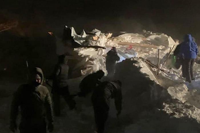 Стало известно об угрозе повторного схода лавины в Норильске