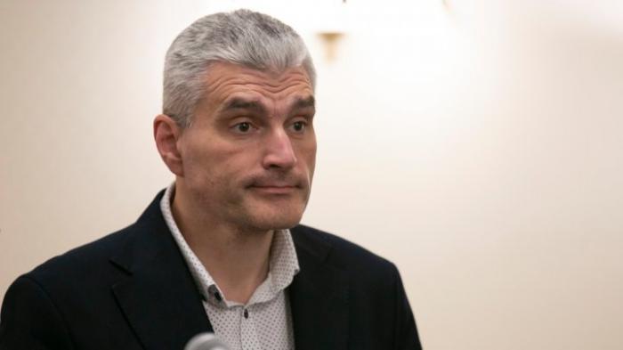 Alexandru Slusari: Există riscul ca Curtea Constituţională să refuze dizolvarea Parlamentului