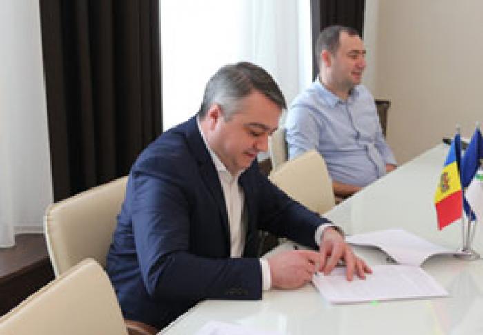 AU FOST SEMNATE ULTIMELE CONTRACTE DE FINANȚARE ÎN CADRUL PROGRAMULUI DE FINANȚARE „FACILITAREA ACCESULUI LA PIEȚELE DE DESFACERE”