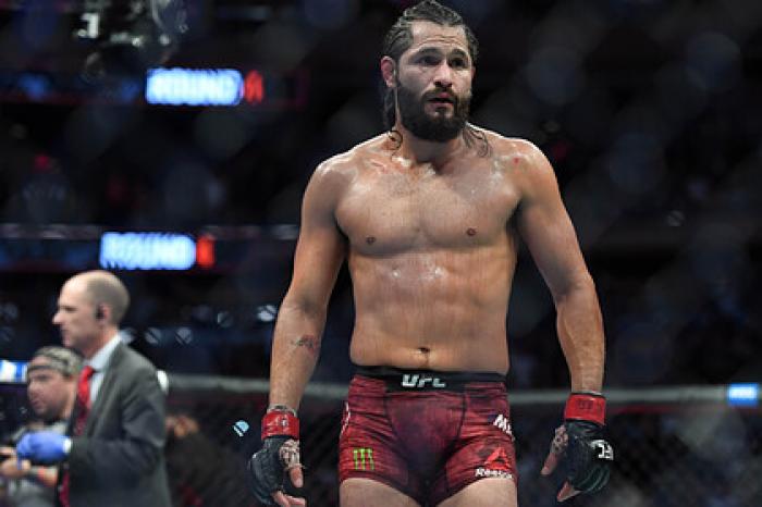 Чемпион UFC Усман захотел «похоронить» Масвидаля