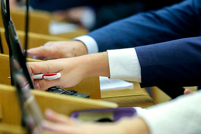 Госдума одобрила блокировку противозаконной агитации в сети
