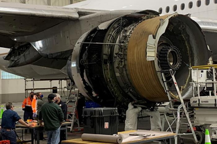 Названа возможная причина возгорания двигателя Boeing 777