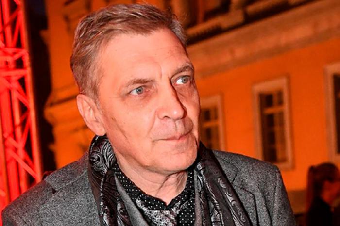 Невзоров встретил Мединского в буфете и спросил «Кто пустил этого козла?»